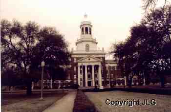 Pat Neff Hall front from Founders Mall 