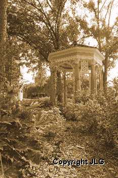 Ratcliff Gazebo Vertical 