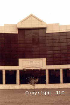 Noel Memorial Library Front Entrance 